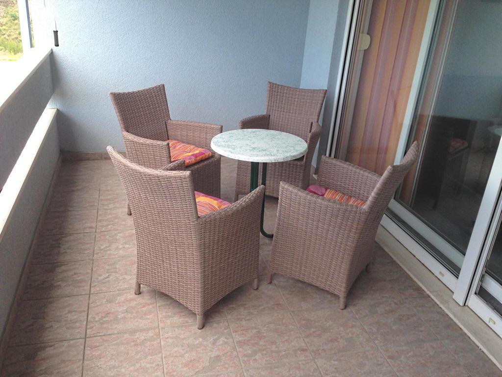 Kristian Apartments Podstrana Esterno foto